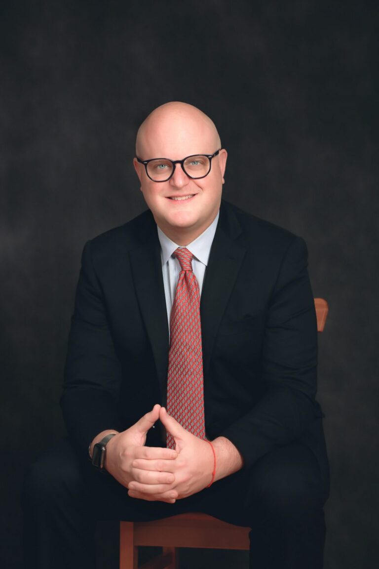 Daniel L. Kron 768x1152