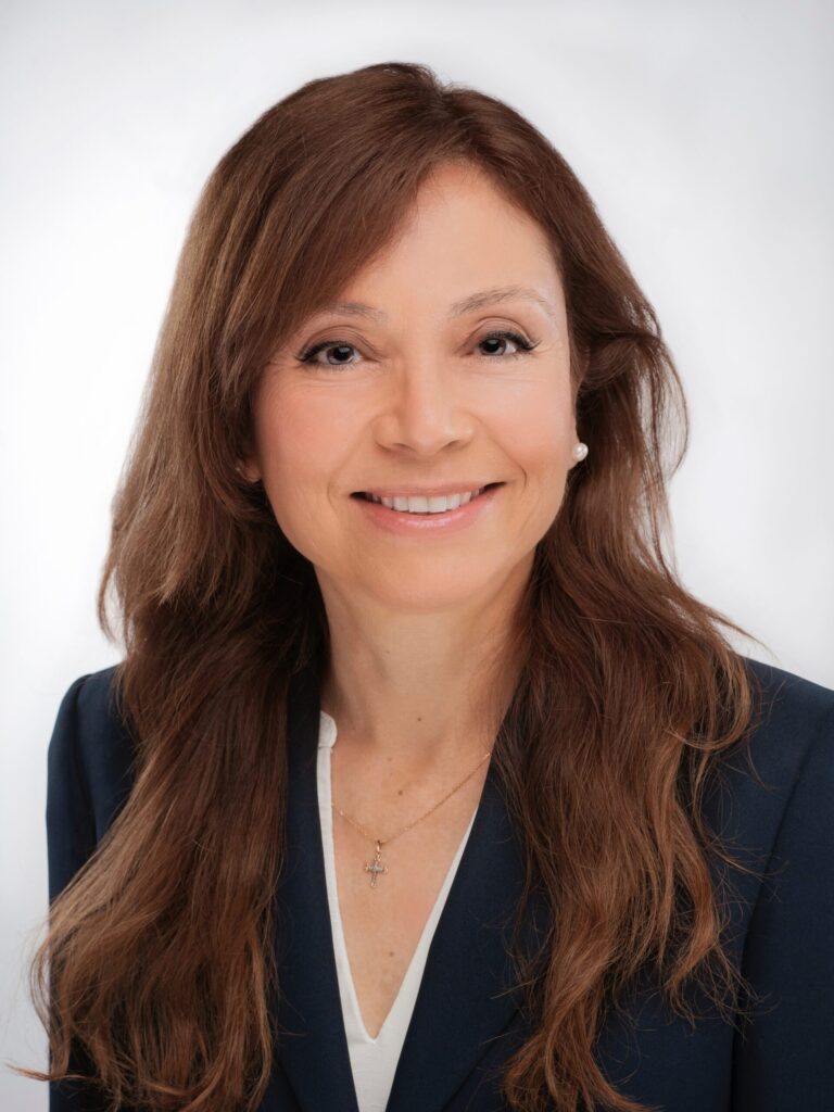 Carolina Ortuzar Diaz 768x1024