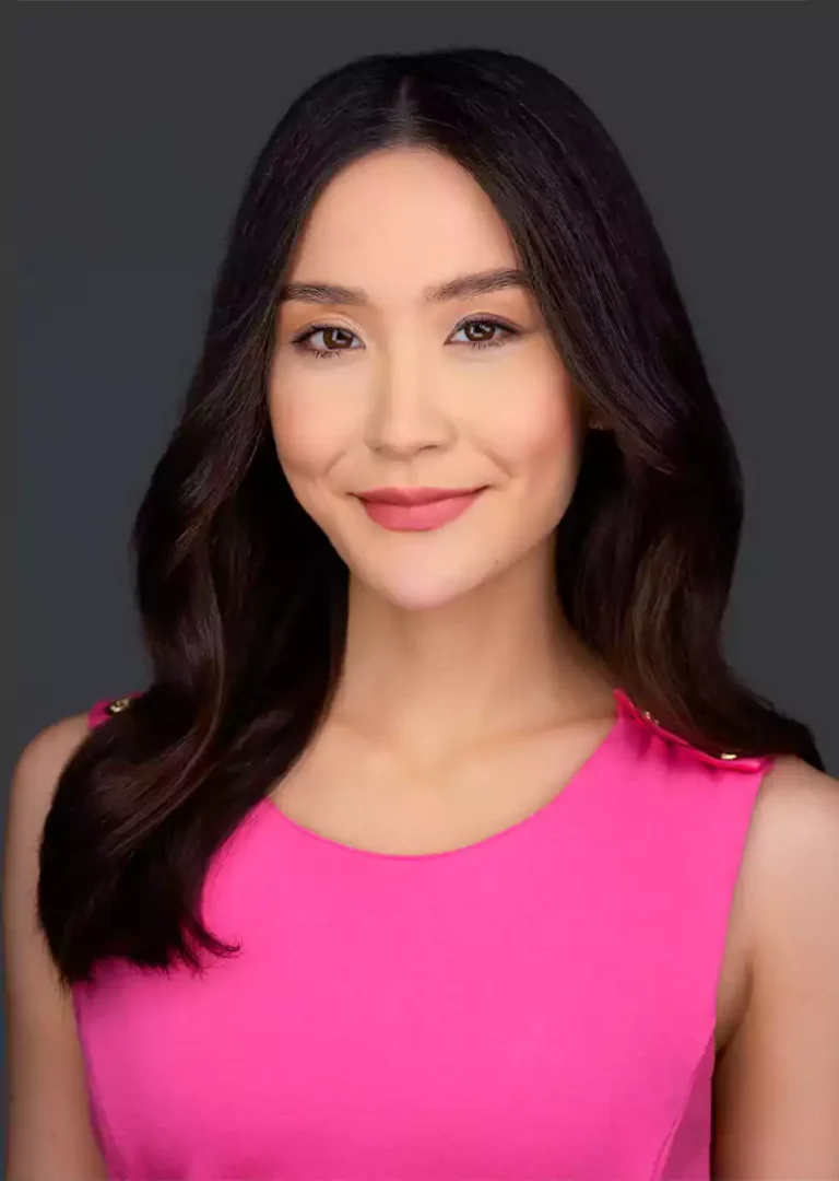 Jennifer Bazzle 768x1080