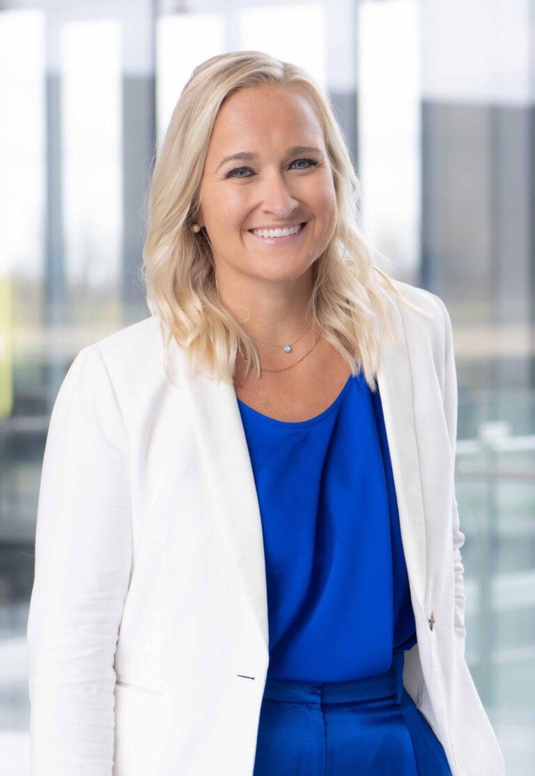 Kylie Peebles 768x1113