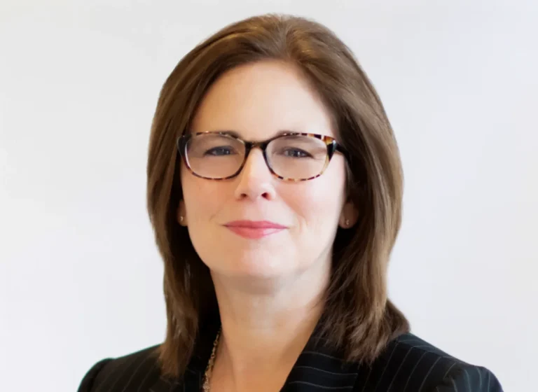 Donna Z. Peck 768x560