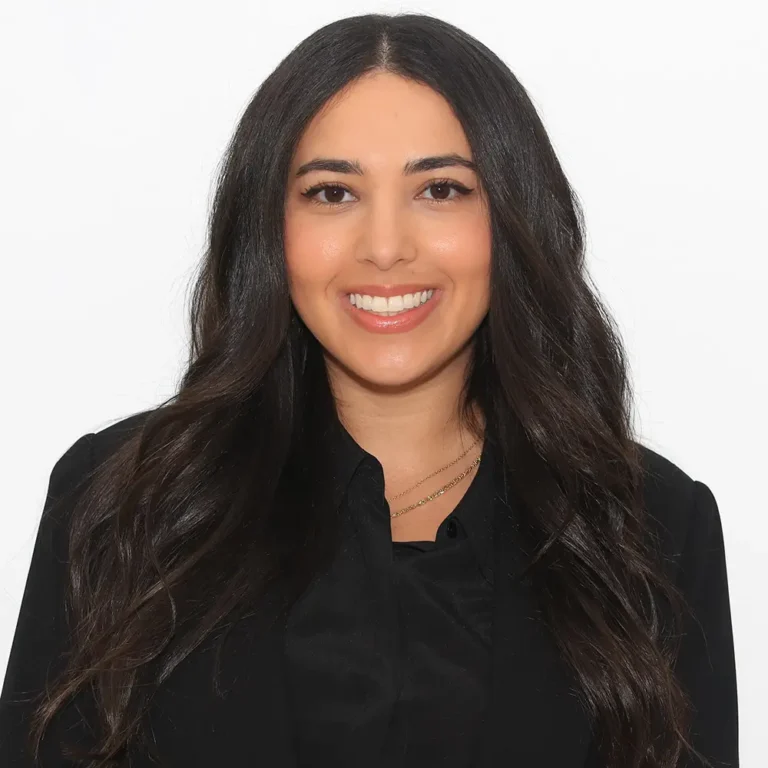 Ora Zarnegar 768x768