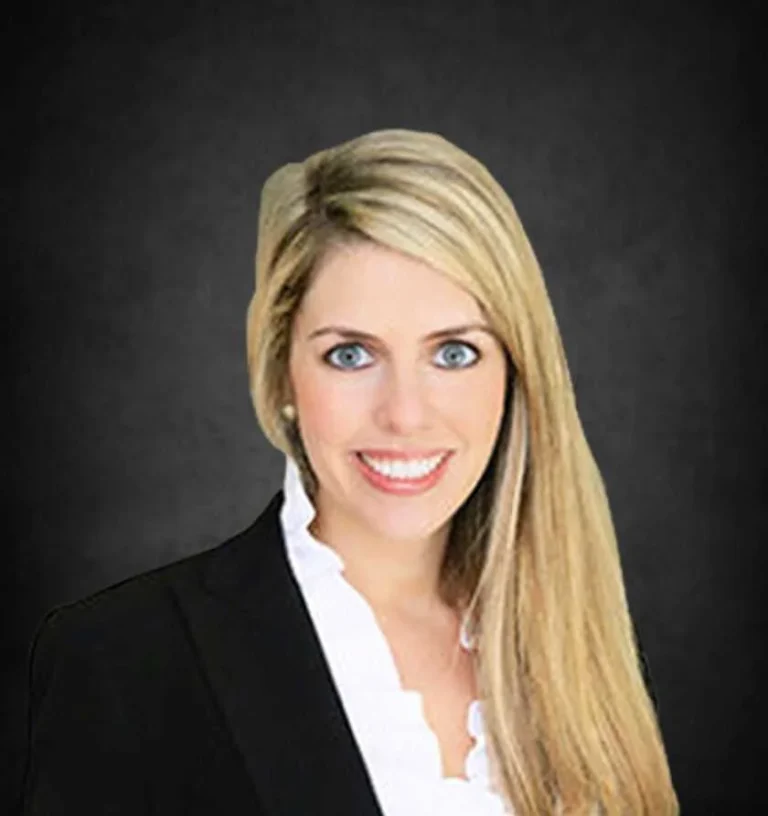 Danielle Taylor 768x816