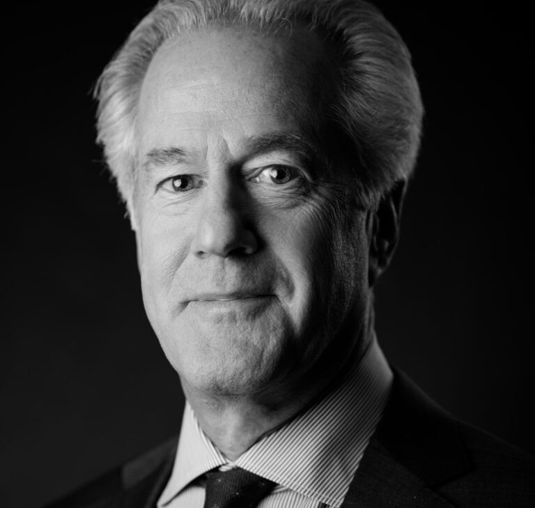 William D. Crowe 768x729