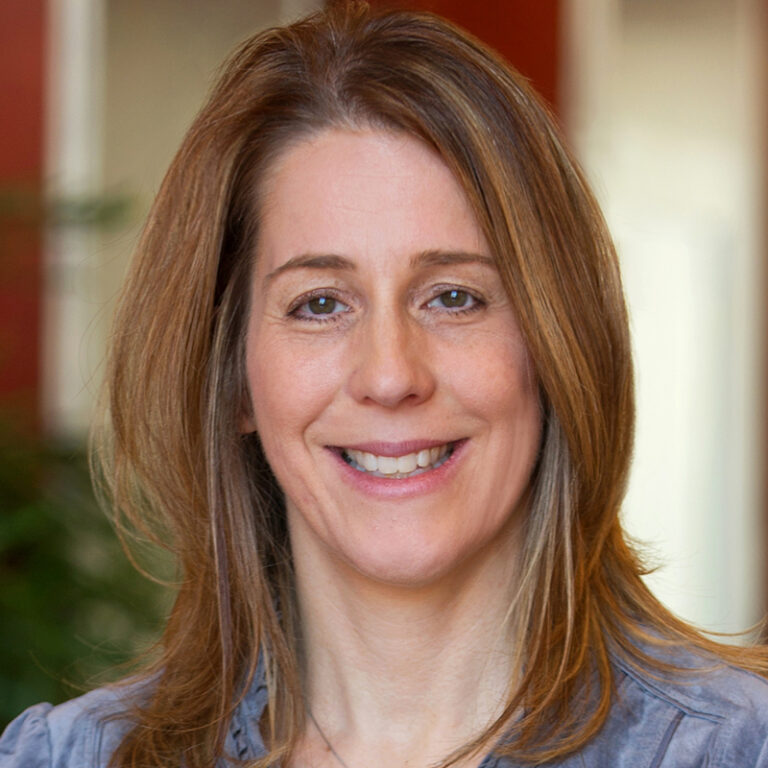 Alexia Kent McClure 768x768