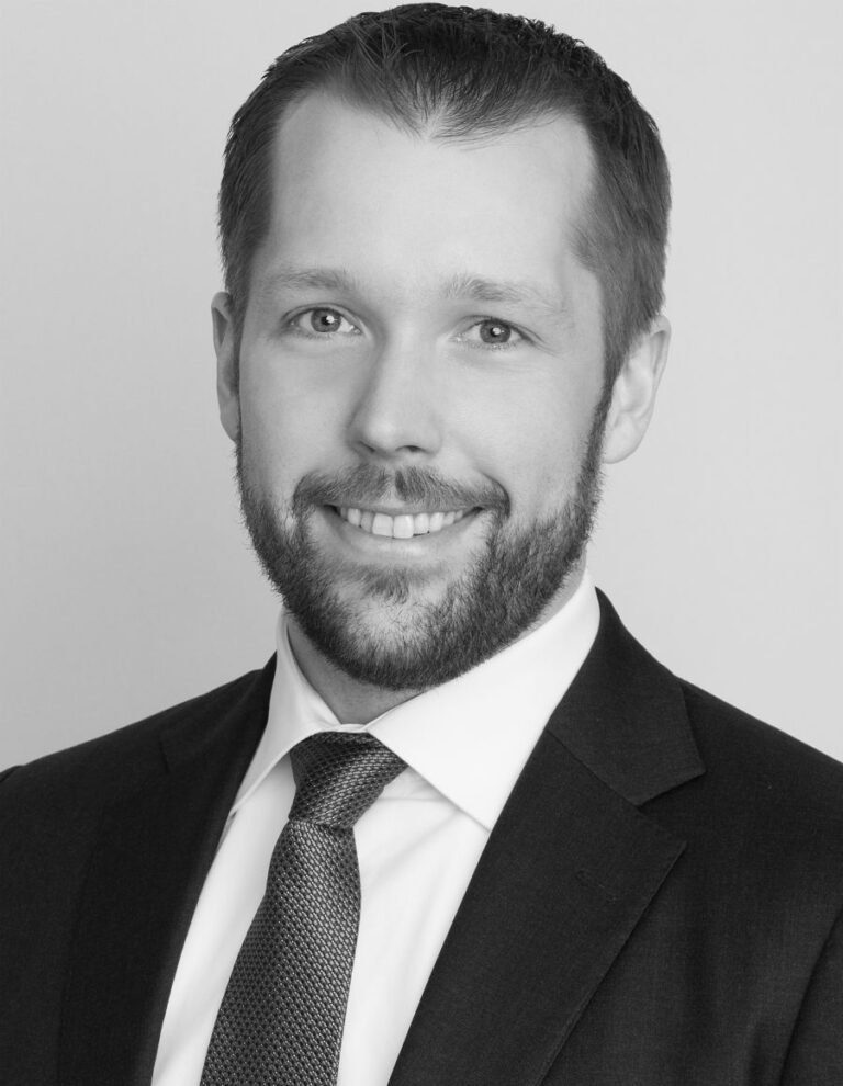 Joshua Reinertson 768x990