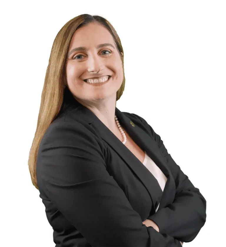 Jessica Travis 768x840