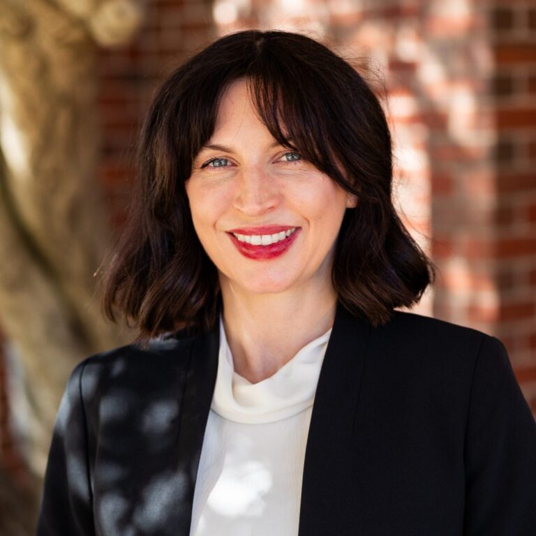 Kylie Shelley 768x768