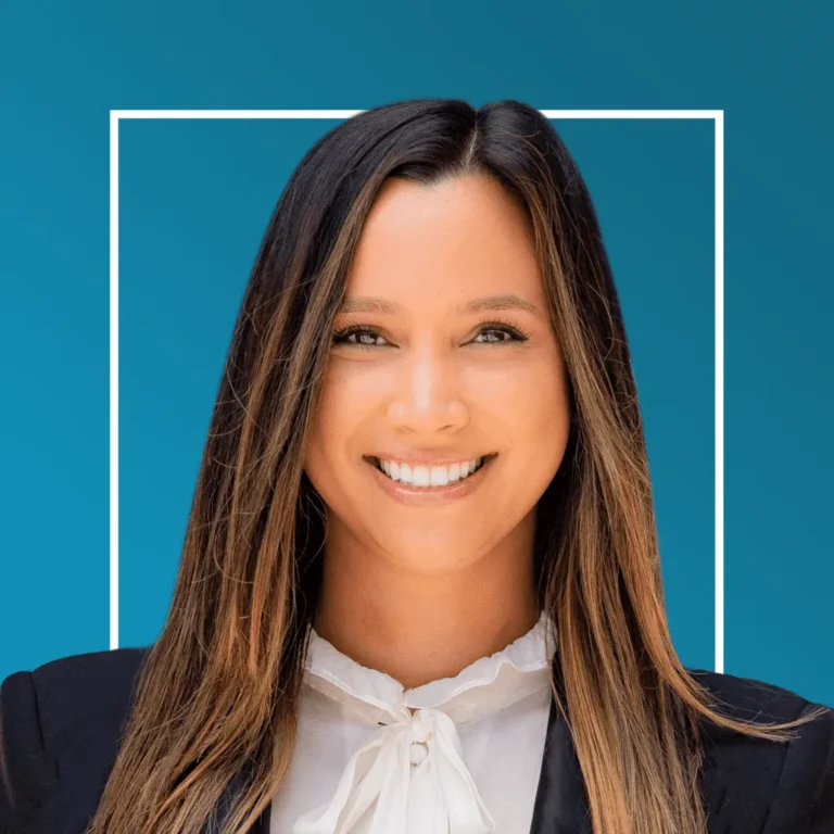 Ariana Martin 768x768