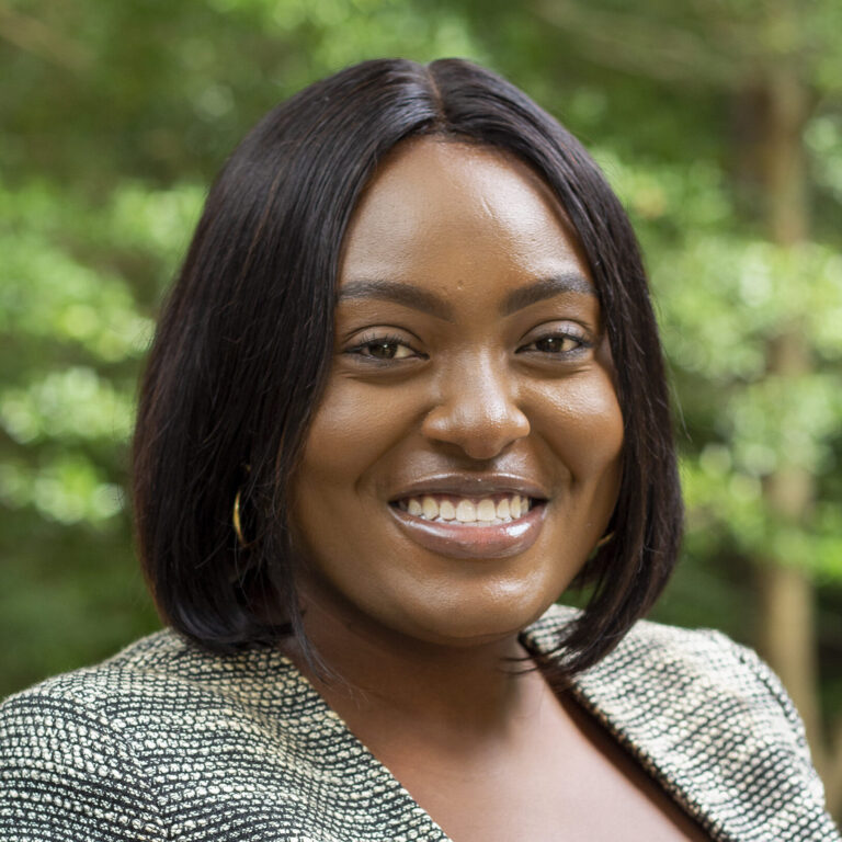 Kristen Wills 768x768