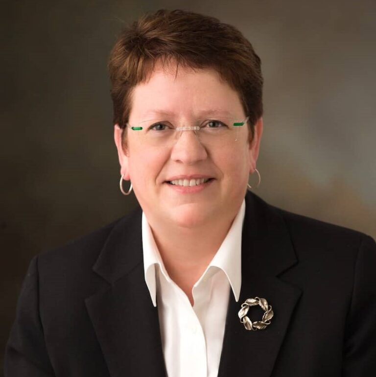 Heidi Leithead Villa 768x770